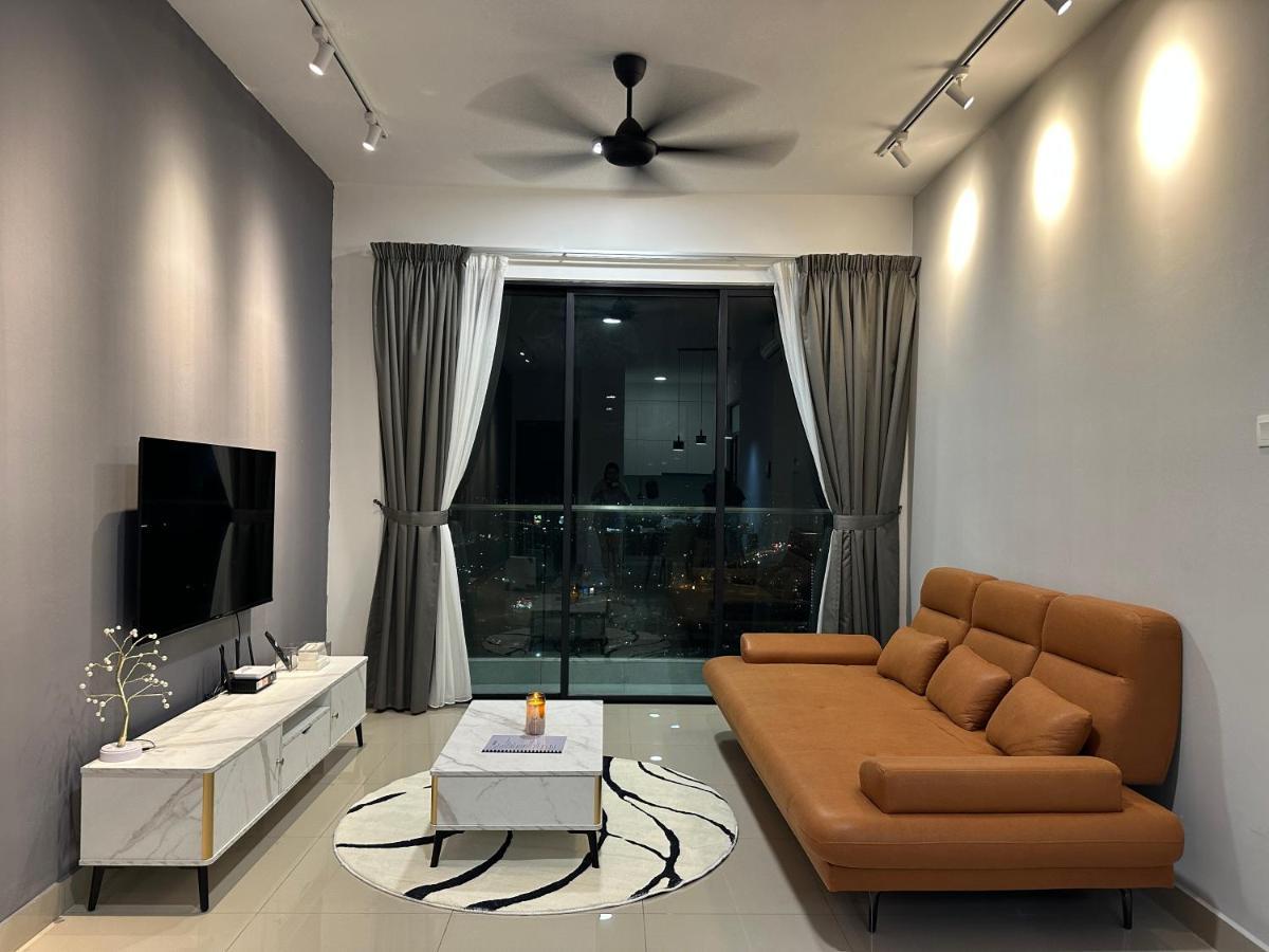 Family Laville#velocity Maluri By Homeizing Apartment