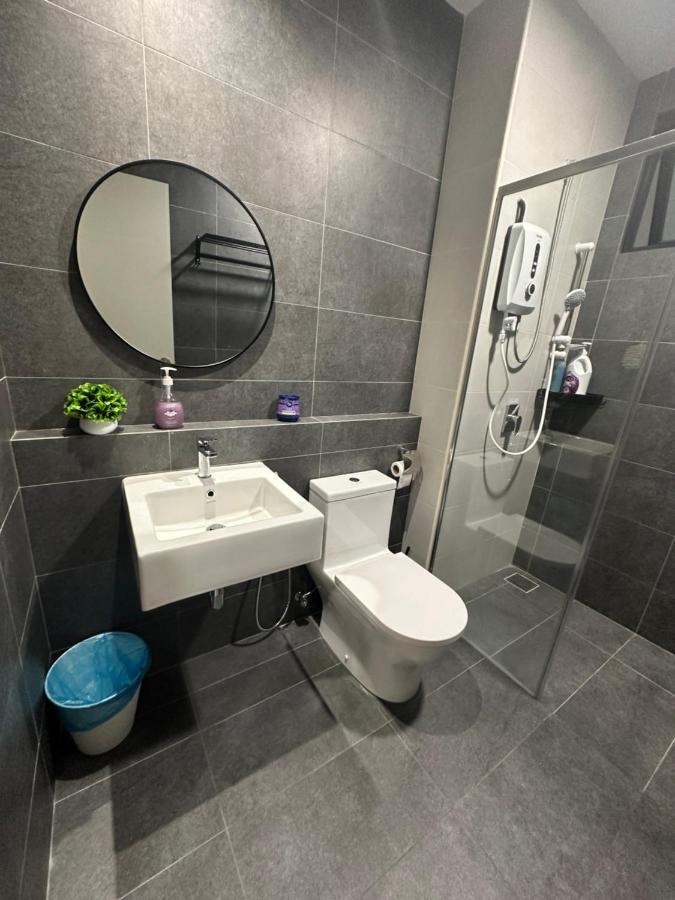 Apartment Family Laville#velocity Maluri By Homeizing *