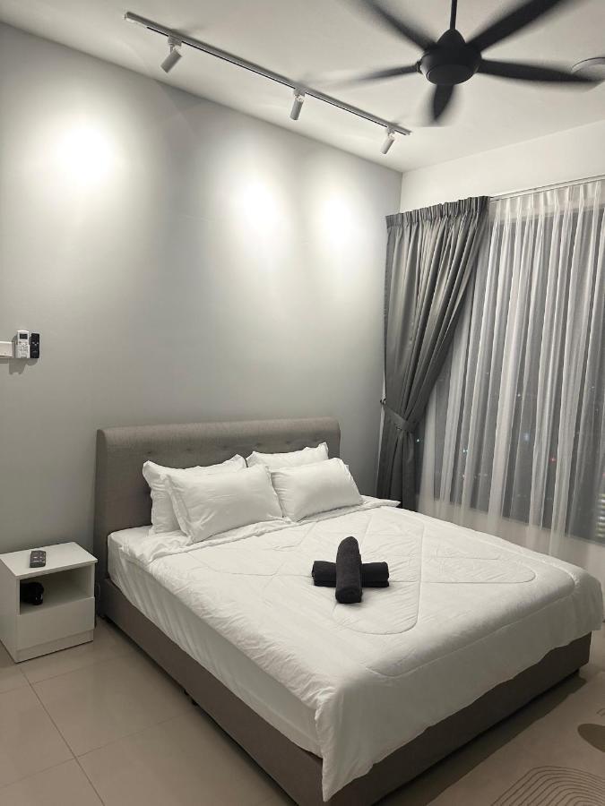 Family Laville#velocity Maluri By Homeizing Apartment